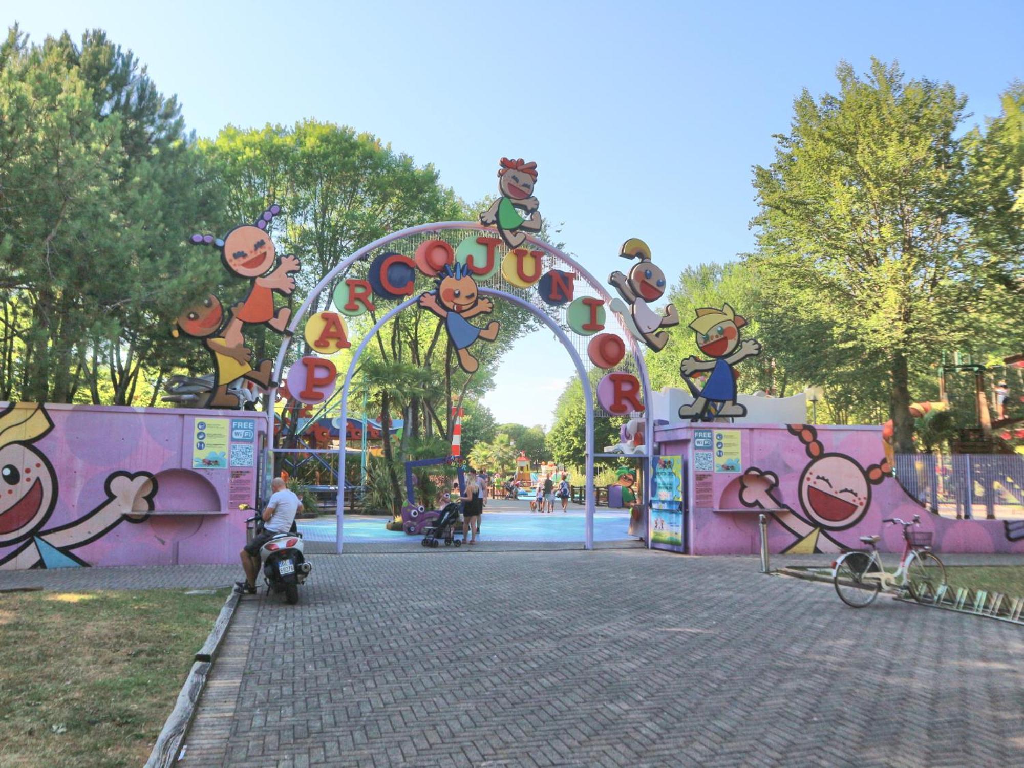 Michelangelo Sabbiadoro Apartamento Lignano Sabbiadoro Exterior foto
